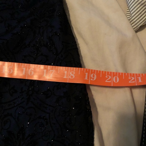 Connected Apparel woman’s formal dress - Picture 6 of 6